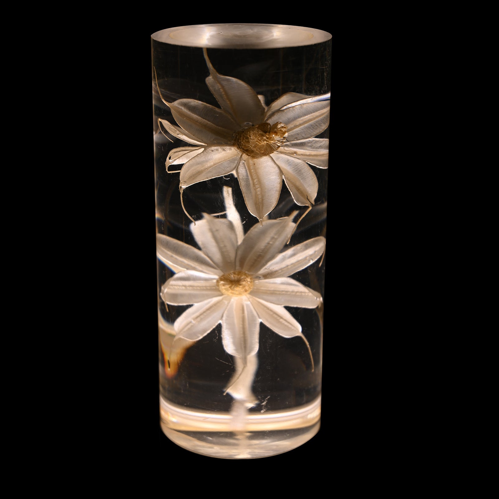 Image of daisy eternal flower acrylic table lamp - color-changing led, usb rechargeable, touch control  ideal for luxury casual home interiors